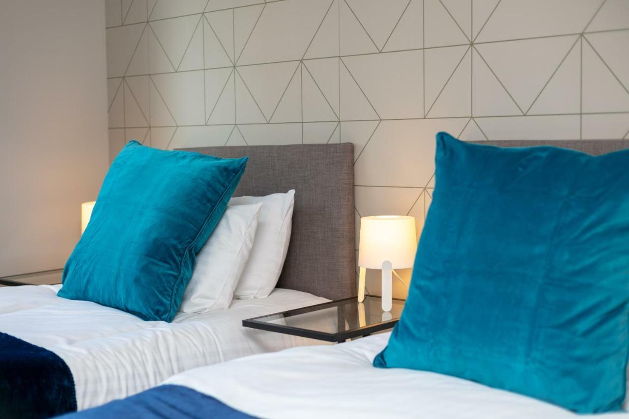 Iona Residence - Donnini Apartments Ayr Bagian luar foto