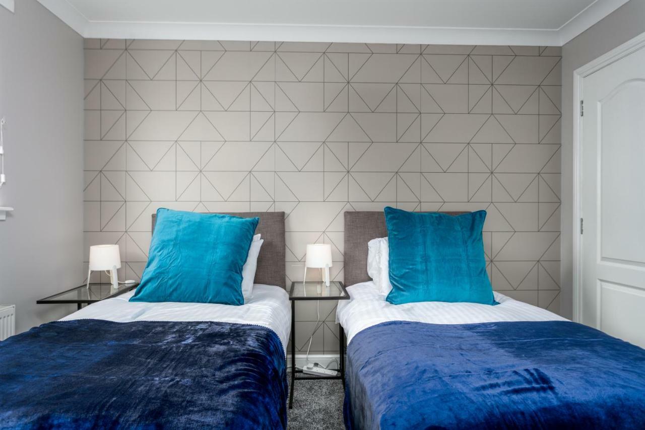 Iona Residence - Donnini Apartments Ayr Bagian luar foto